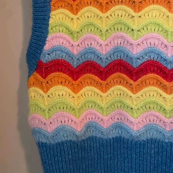 NWT Zara Rainbow Scalloped Knit Vest 🌈 size M - Picture 2 of 5